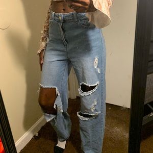oversized ripped jeans